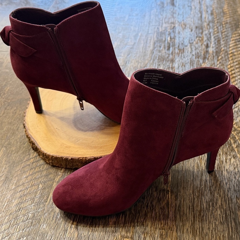 Alfani Step 'N Flex dark berry faux suede ankle boots 3” Heel Size 8.5M